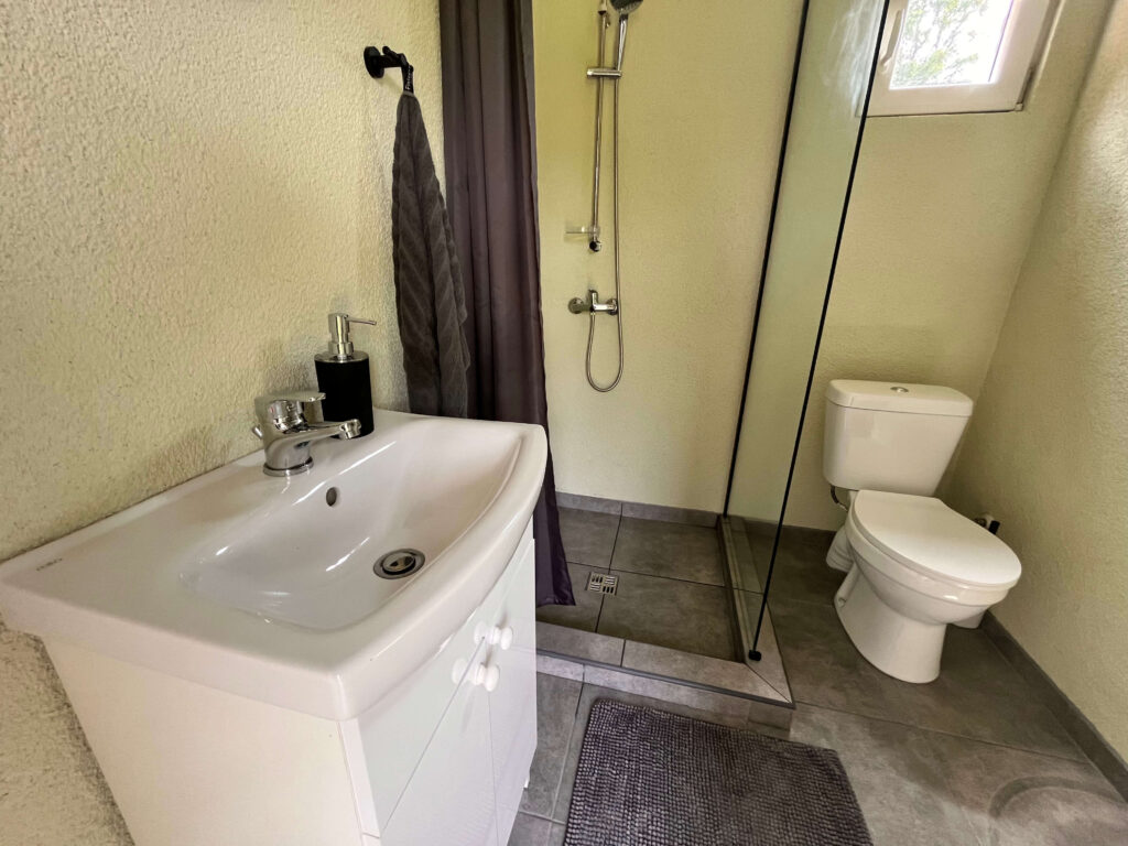 Napu Puhkemaja vannituba